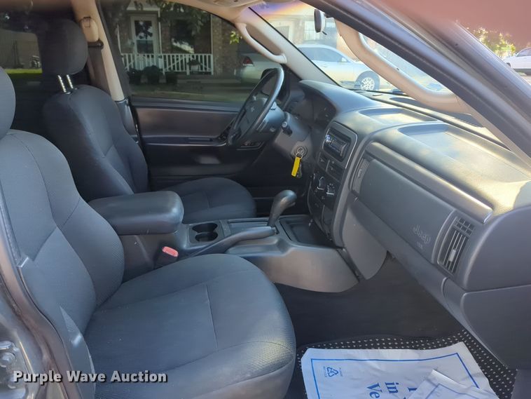 image for item EQ2183 2002 Jeep Grand Cherokee SUV