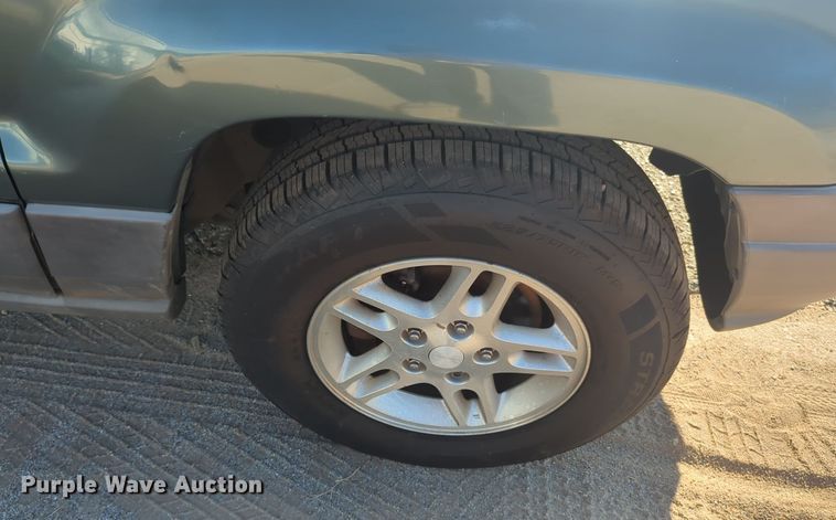 image for item EQ2183 2002 Jeep Grand Cherokee SUV