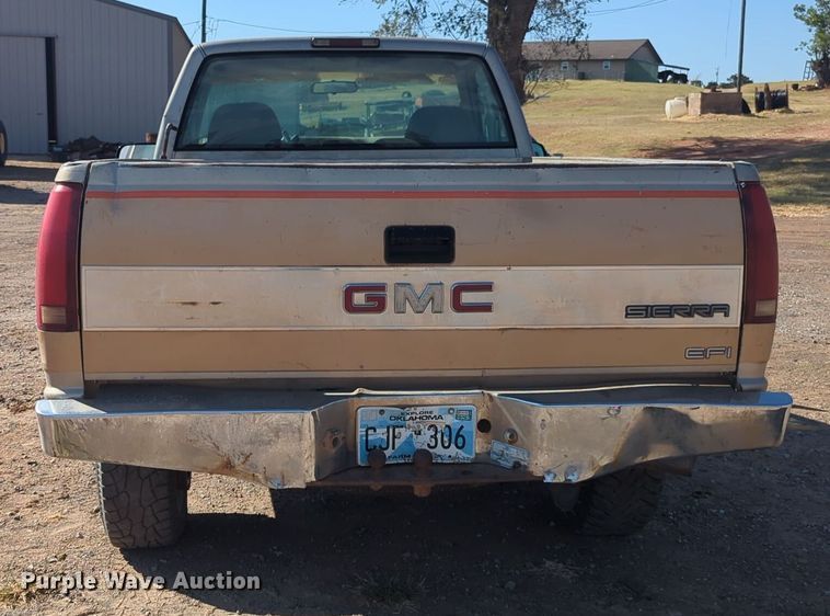 image for item EQ2190 2000 Chevrolet C2500 pickup truck