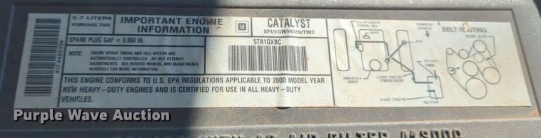 image for item EQ2190 2000 Chevrolet C2500 pickup truck