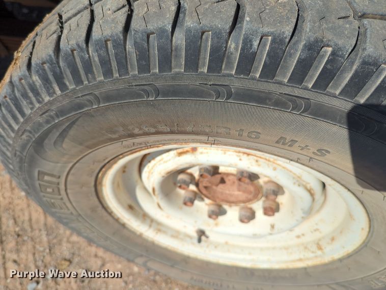 image for item EQ2190 2000 Chevrolet C2500 pickup truck