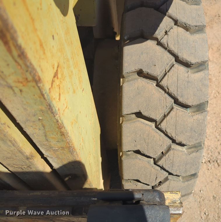 image for item EQ2198 Mitsubishi forklift