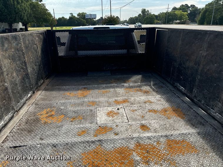 image for item IE9035 2018 Dodge Ram 4500 flatbed truck