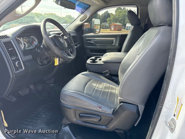 image for item IE9035 2018 Dodge Ram 4500 flatbed truck