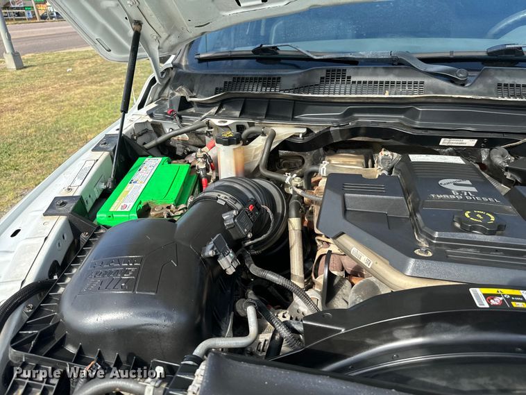 image for item IE9035 2018 Dodge Ram 4500 flatbed truck