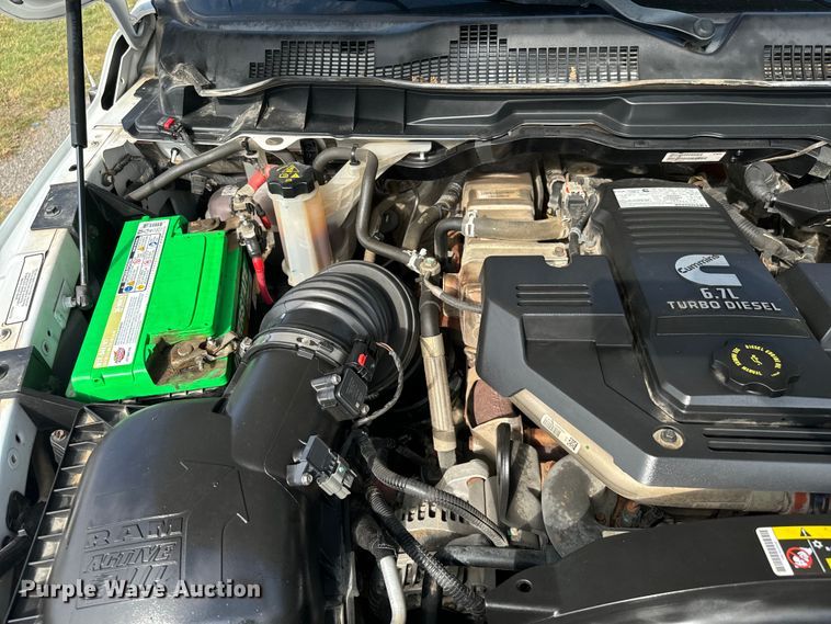 image for item IE9035 2018 Dodge Ram 4500 flatbed truck