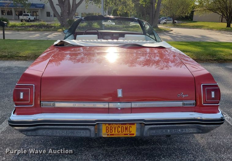image for item JO9469 1975 Oldsmobile  Delta 88 Royale convertible 