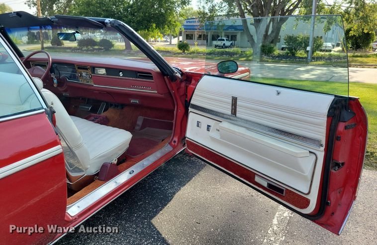 image for item JO9469 1975 Oldsmobile  Delta 88 Royale convertible 