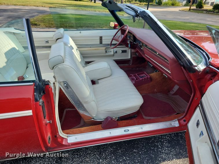 image for item JO9469 1975 Oldsmobile  Delta 88 Royale convertible 