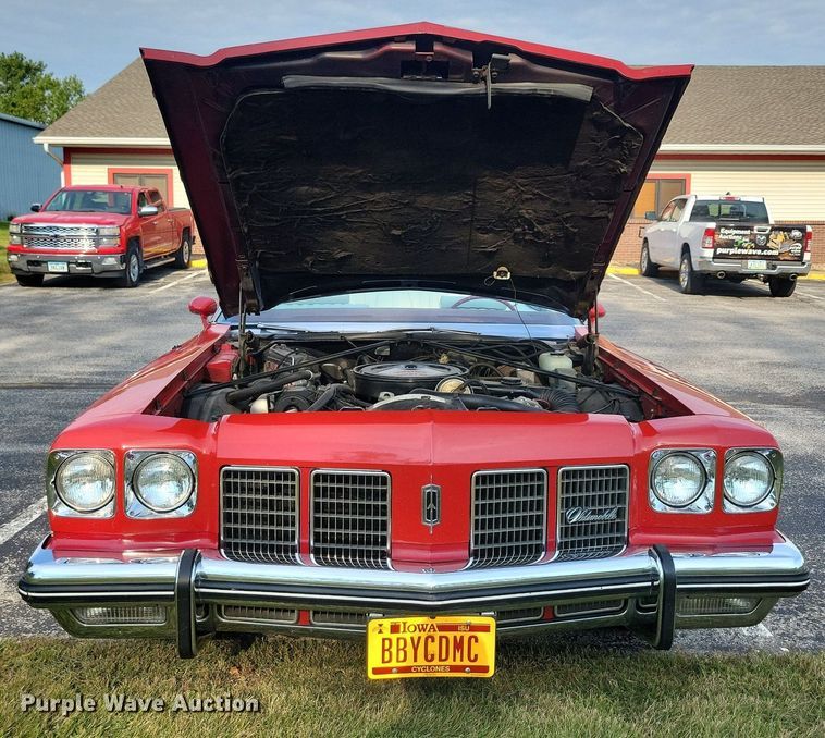 image for item JO9469 1975 Oldsmobile  Delta 88 Royale convertible 