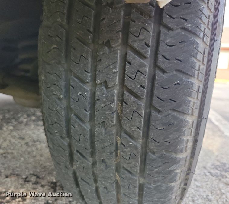 image for item JO9469 1975 Oldsmobile  Delta 88 Royale convertible 