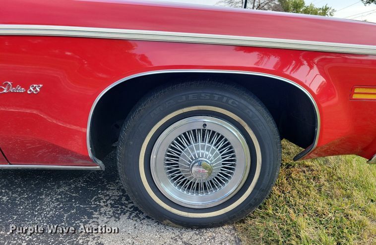 image for item JO9469 1975 Oldsmobile  Delta 88 Royale convertible 