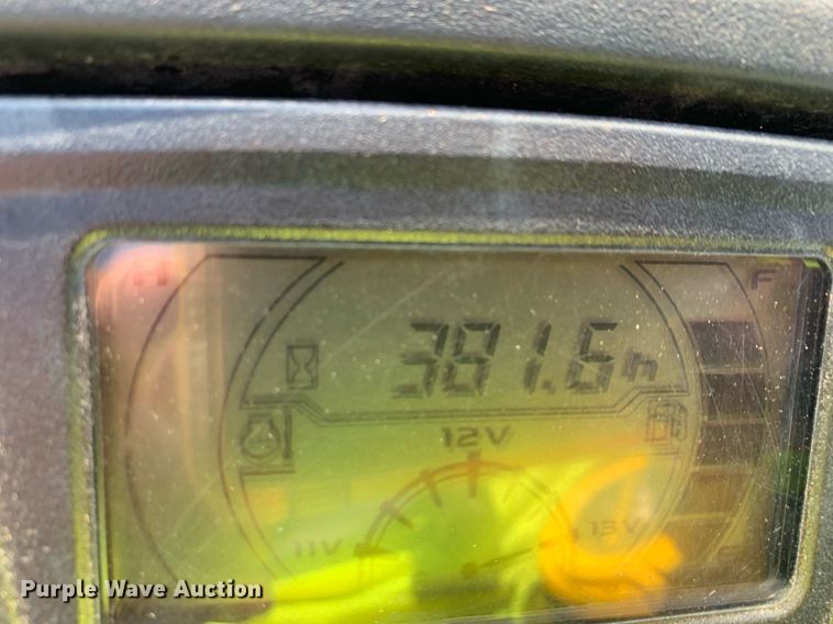 image for item JT9772 2023 Kubota  ZD1211 ZTR lawn mower