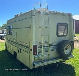 image for item LR9471 1990 Mallard G30 RV