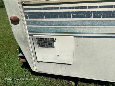 image for item LR9471 1990 Mallard G30 RV