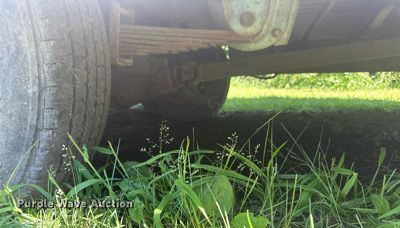 image for item LR9471 1990 Mallard G30 RV