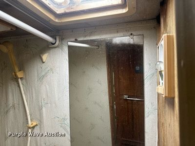 image for item LR9471 1990 Mallard G30 RV