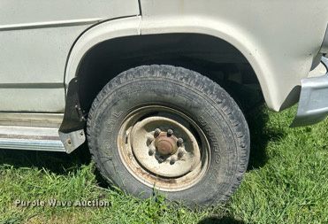 image for item LR9471 1990 Mallard G30 RV