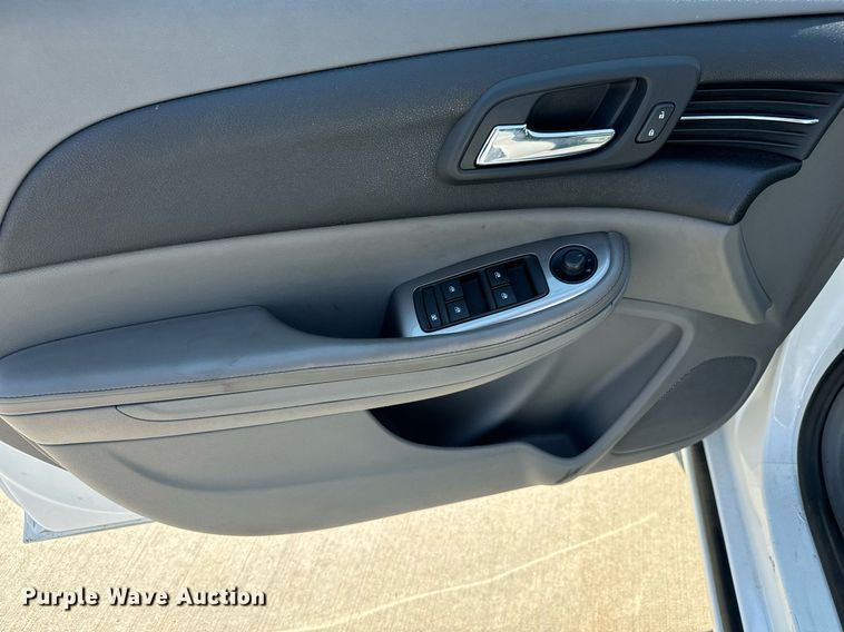 image for item MV9125 2016 Chevrolet  Malibu 