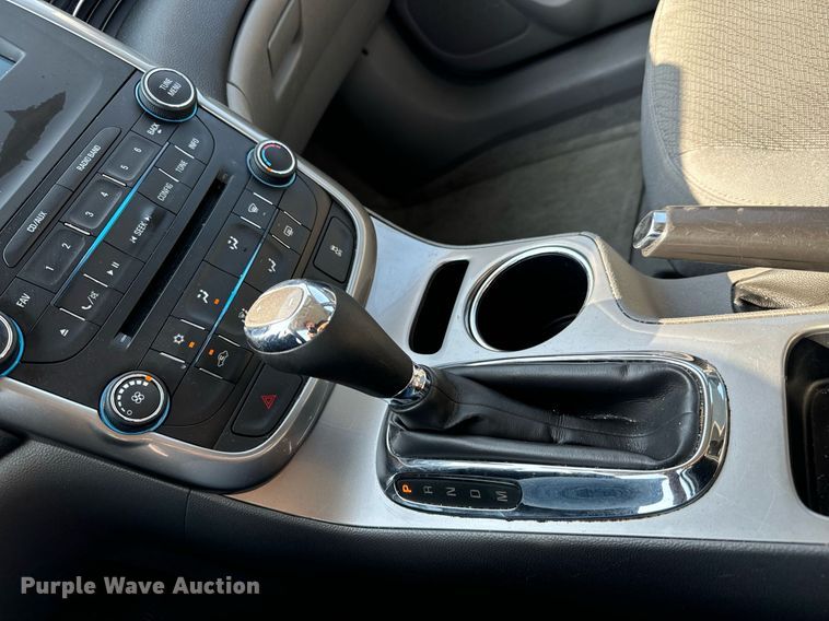 image for item MV9125 2016 Chevrolet  Malibu 