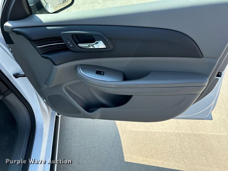 image for item MV9125 2016 Chevrolet  Malibu 