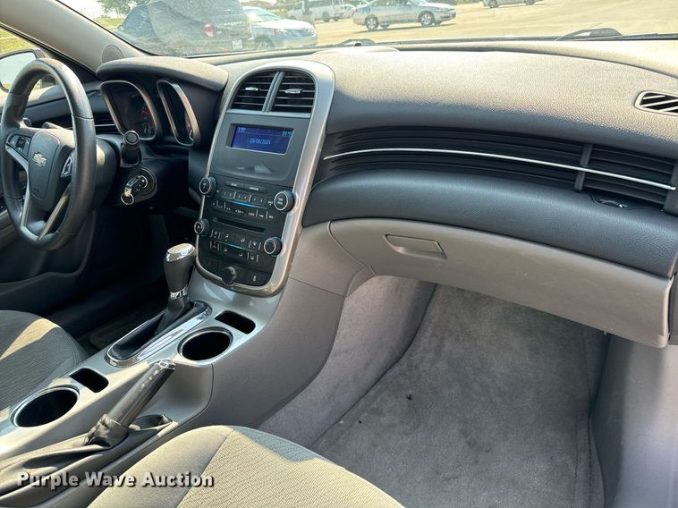 image for item MV9125 2016 Chevrolet  Malibu 