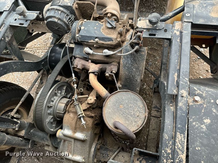 image for item MV9185 2002 EZ-GO Workhorse 1200G golf cart