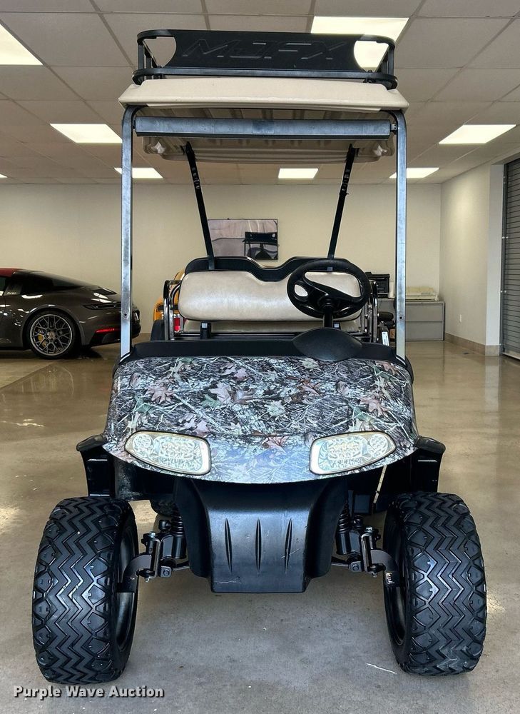 image for item NB9449 EZ-GO golf cart