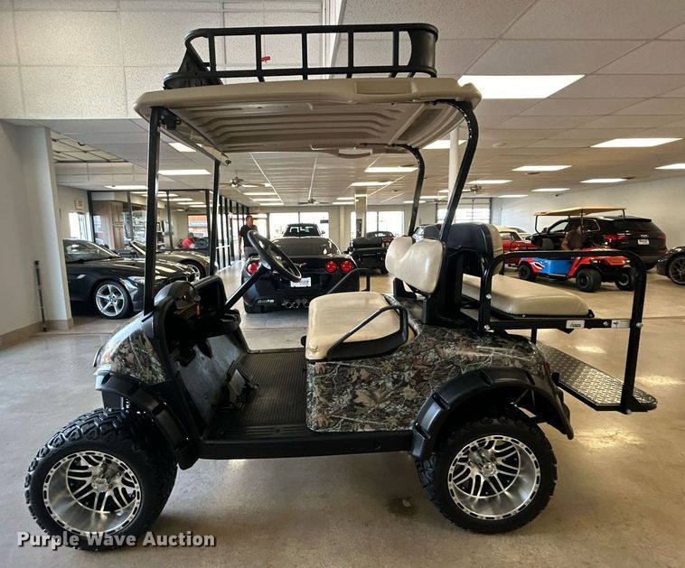 image for item NB9449 EZ-GO golf cart