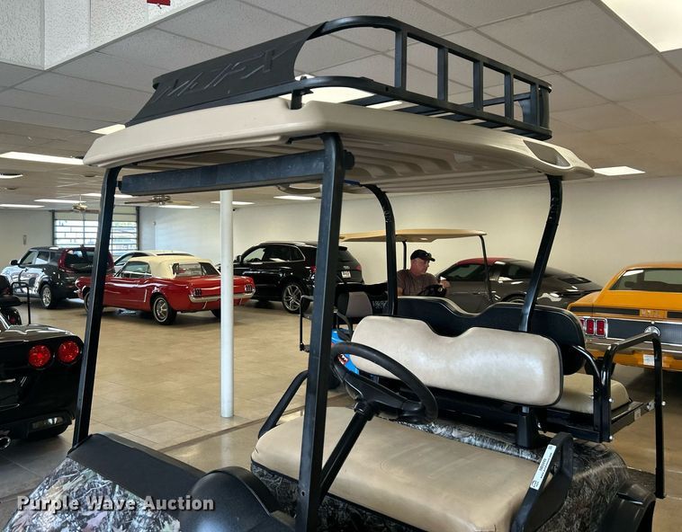 image for item NB9449 EZ-GO golf cart