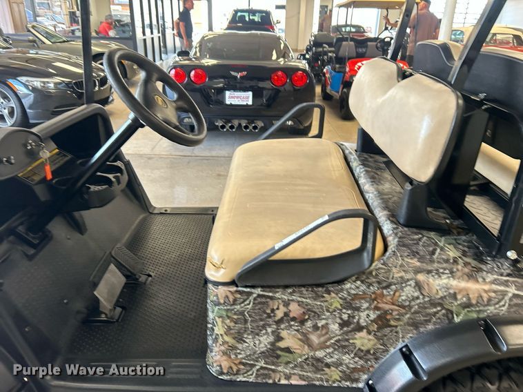 image for item NB9449 EZ-GO golf cart