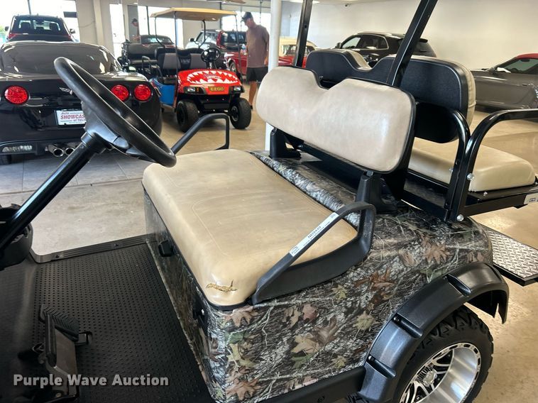 image for item NB9449 EZ-GO golf cart