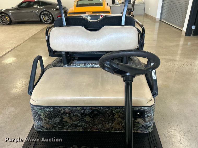 image for item NB9449 EZ-GO golf cart