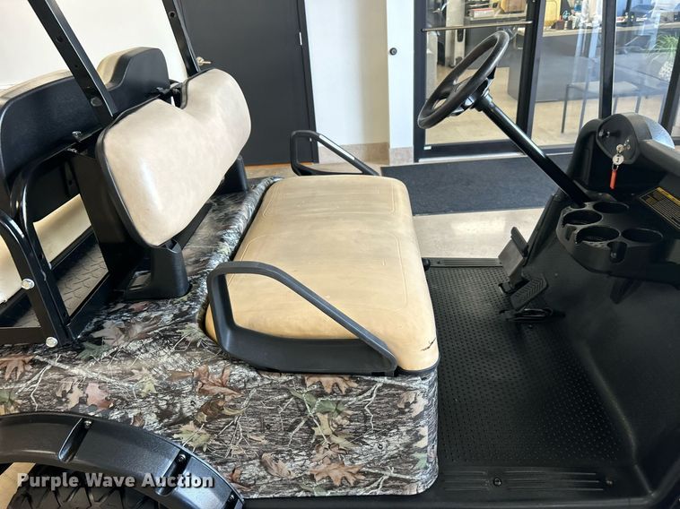 image for item NB9449 EZ-GO golf cart