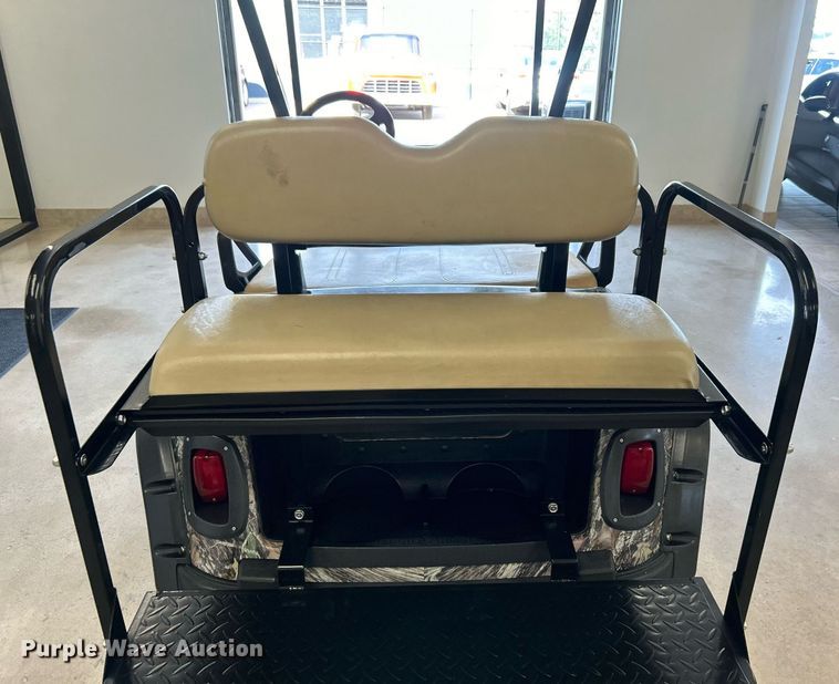 image for item NB9449 EZ-GO golf cart