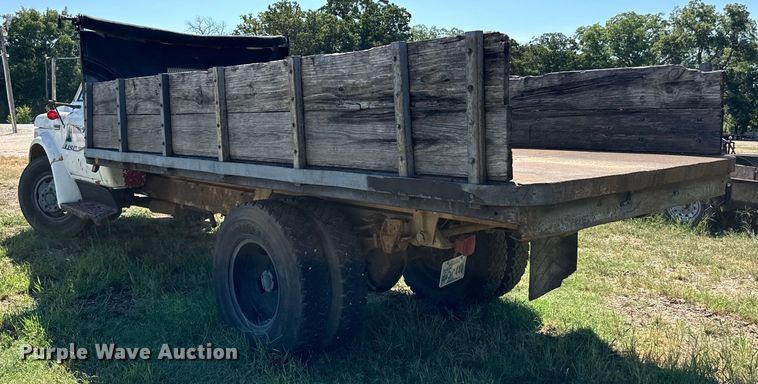 image for item NQ9738 1969 GMC dump flatbed truck