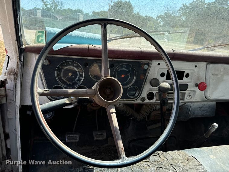 image for item NQ9738 1969 GMC dump flatbed truck