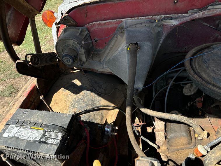 image for item NQ9738 1969 GMC dump flatbed truck