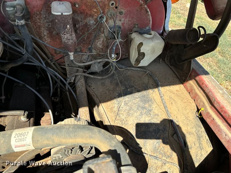 image for item NQ9738 1969 GMC dump flatbed truck