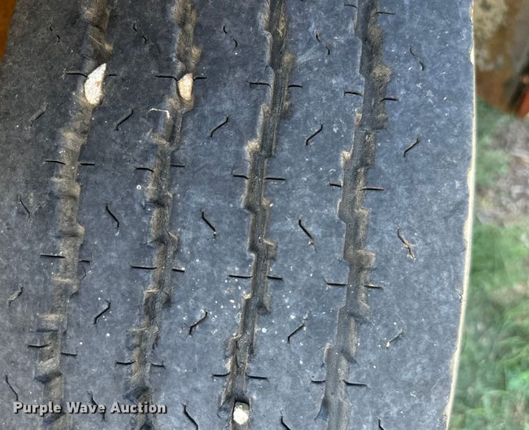 image for item NQ9738 1969 GMC dump flatbed truck