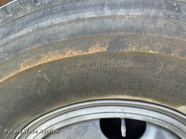 image for item NQ9738 1969 GMC dump flatbed truck