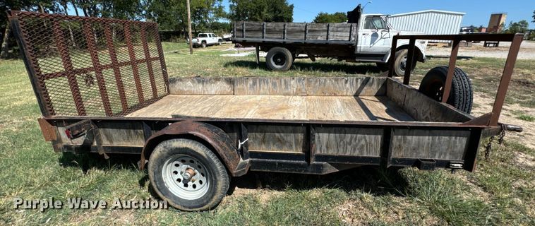 image for item NQ9739 2007 Maxey utility trailer