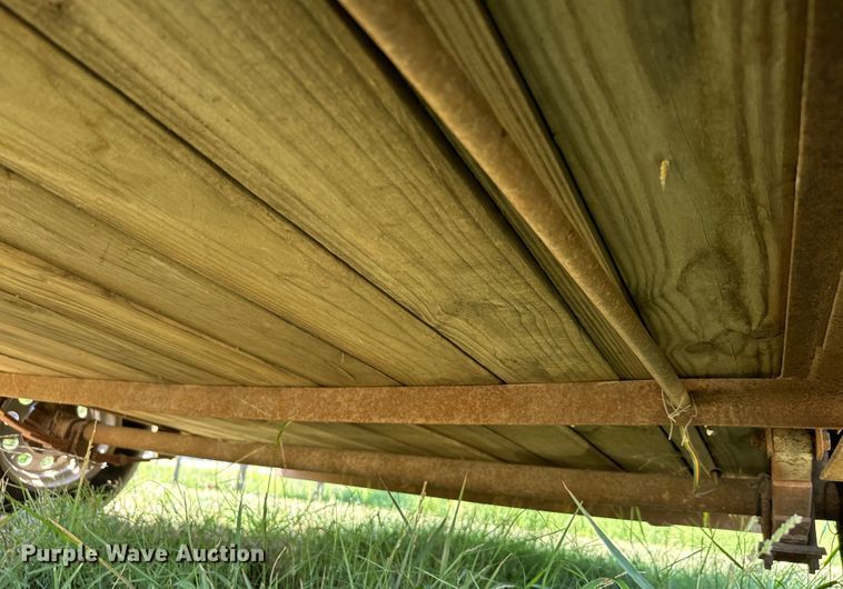 image for item NQ9739 2007 Maxey utility trailer