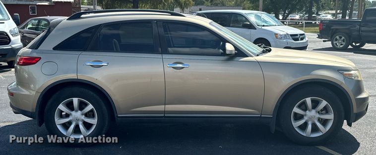 image for item NR9855 2003 Infiniti FX35 SUV