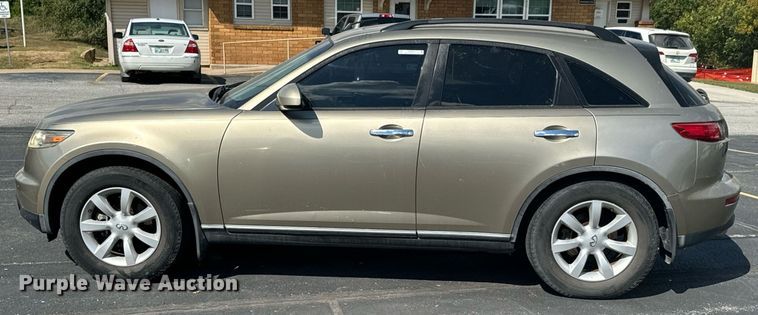 image for item NR9855 2003 Infiniti FX35 SUV