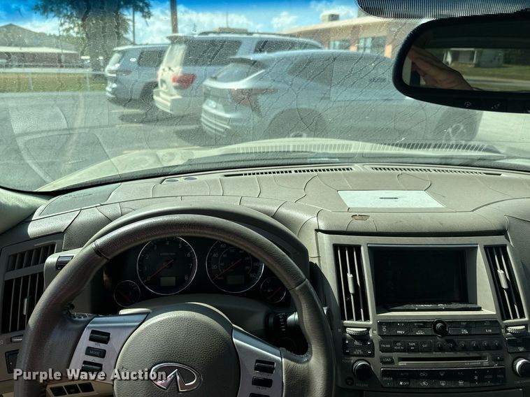 image for item NR9855 2003 Infiniti FX35 SUV