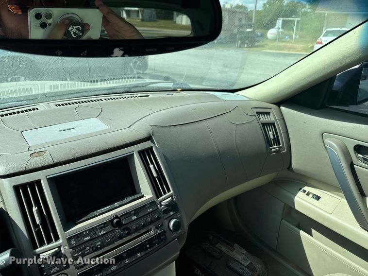 image for item NR9855 2003 Infiniti FX35 SUV