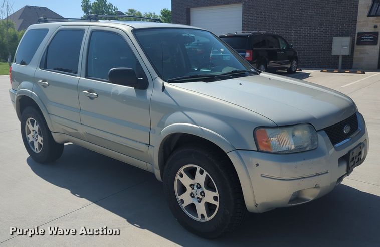 image for item NW9638 2004 Ford Escape SUV