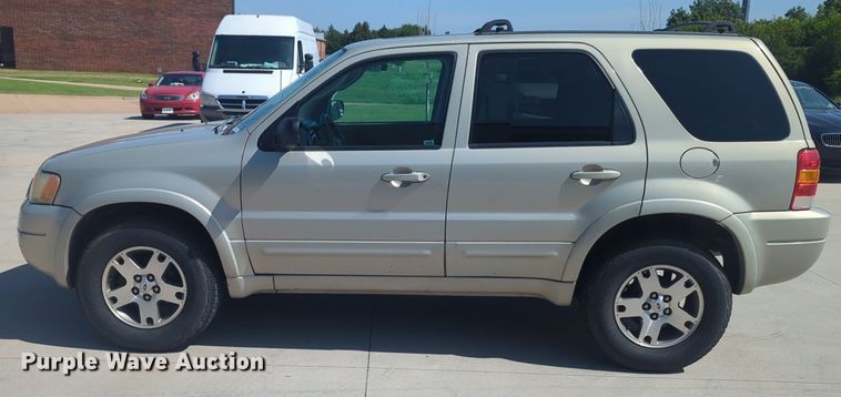 image for item NW9638 2004 Ford Escape SUV