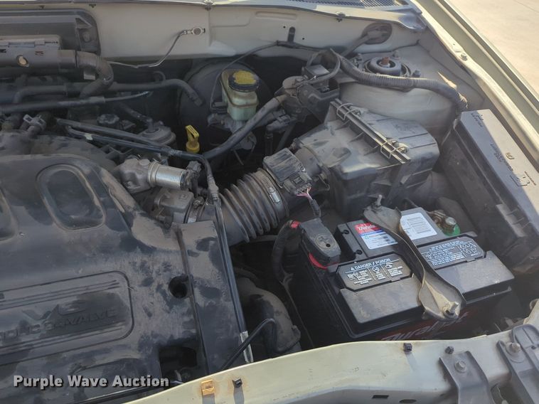 image for item NW9638 2004 Ford Escape SUV